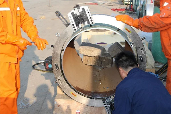 Servo-Driven External Card Cutting Chamfering Machine